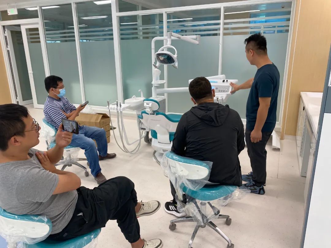 牙科椅厂家、牙科综合治疗机、种植影像牙椅